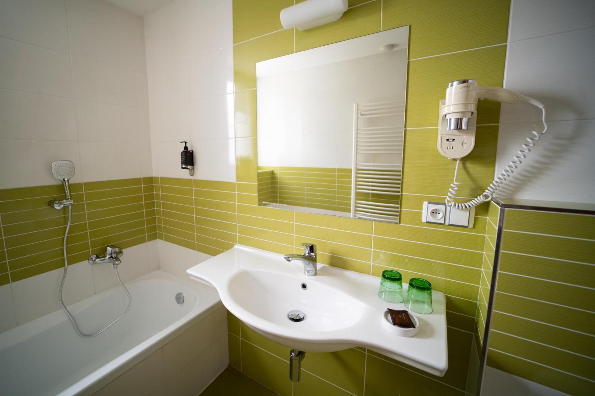 Garni Hotel Svitavy Ngoại thất bức ảnh